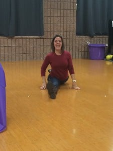 Jen doing split